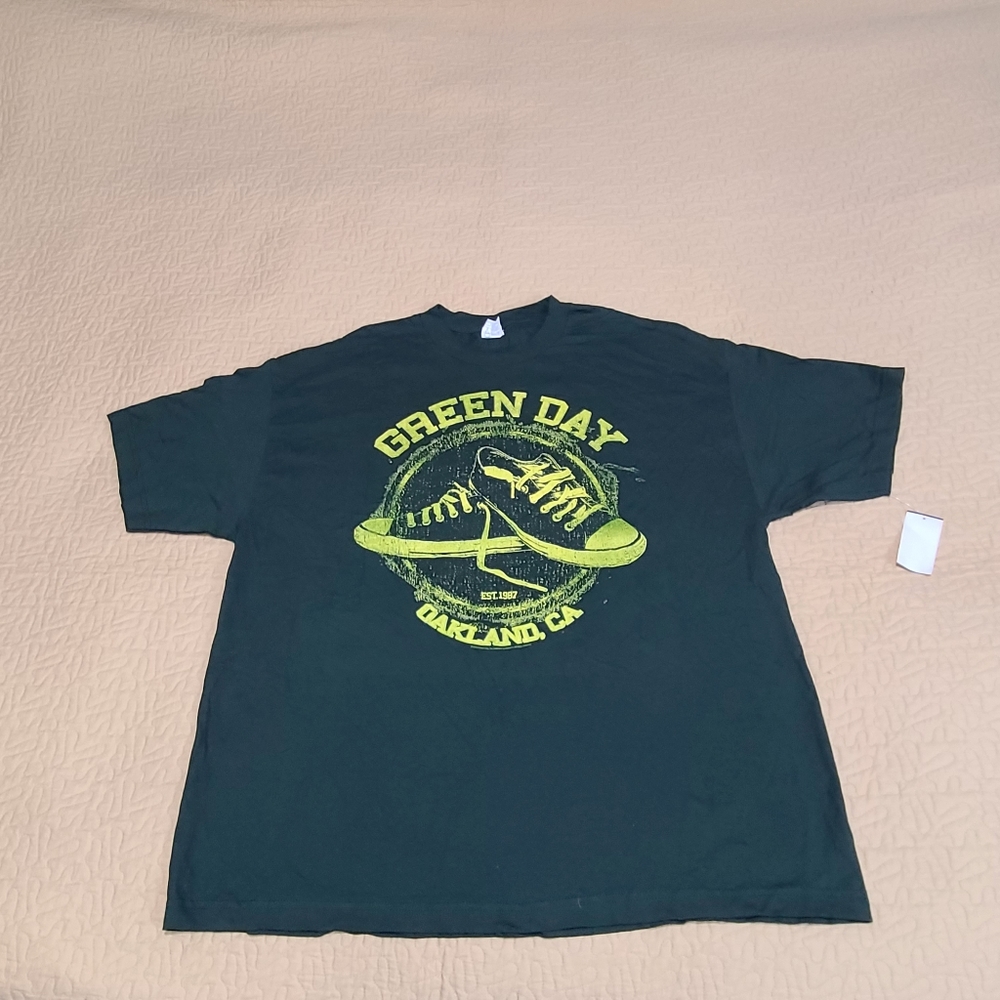 Green Day Oakland, CA band T shirt size 2XL - Picture 2 of 5